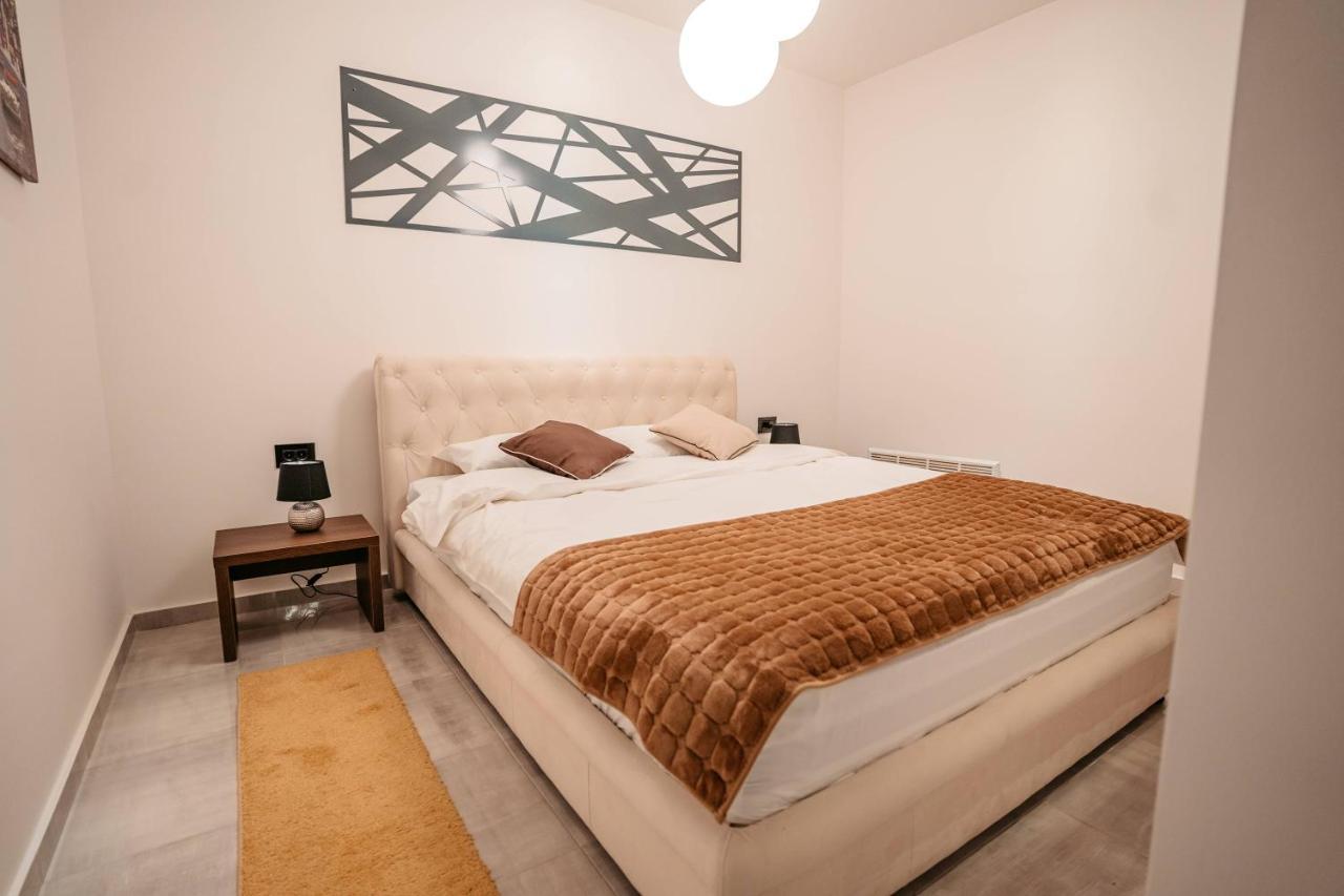 Magico Rooms & Apartments Ni Eksteriør billede