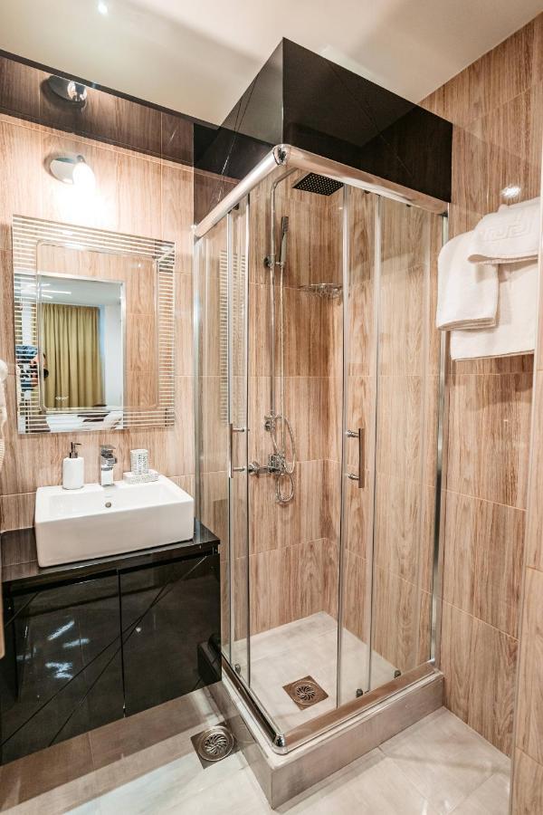 Magico Rooms & Apartments Ni Eksteriør billede