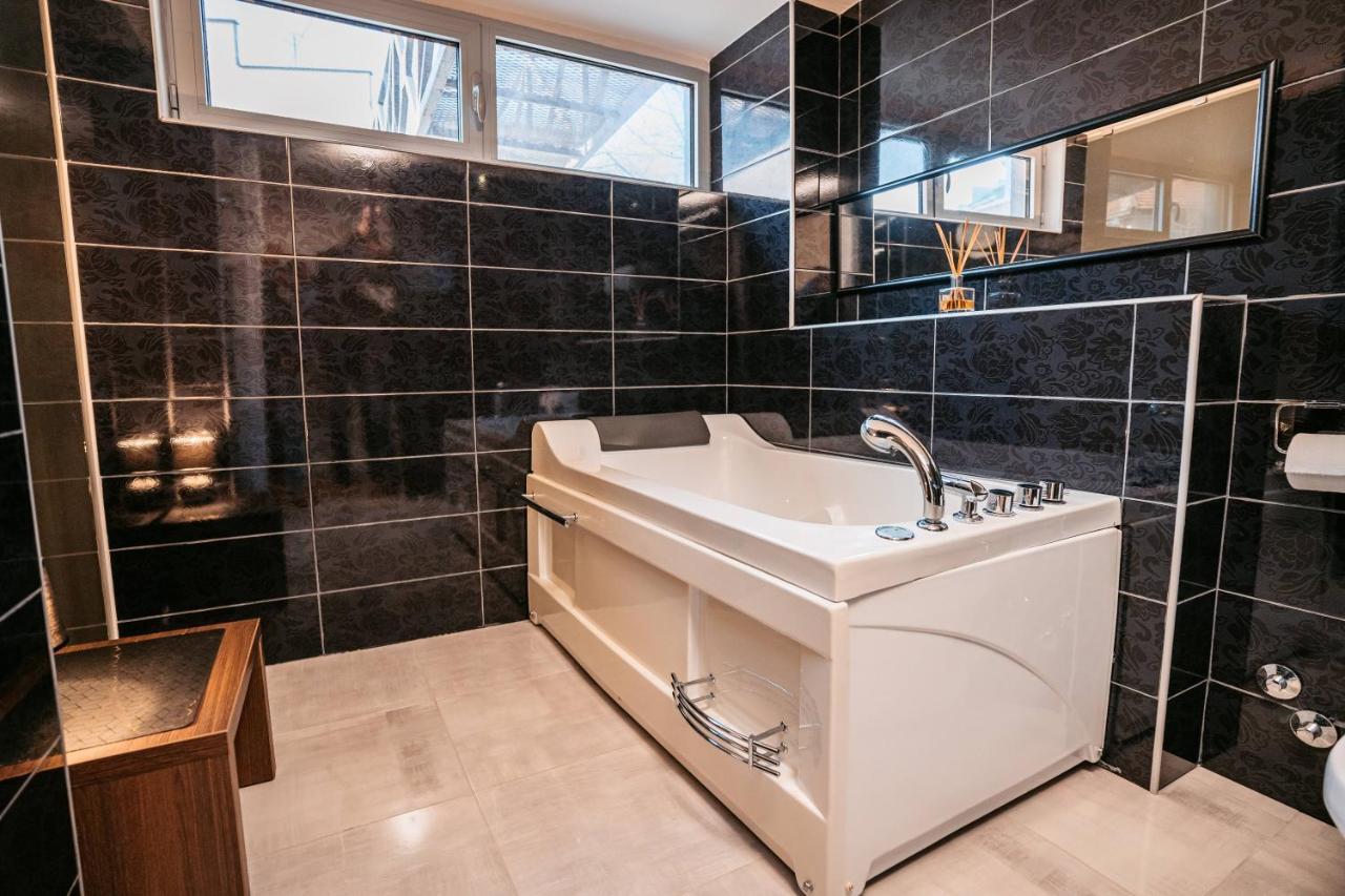 Magico Rooms & Apartments Ni Eksteriør billede